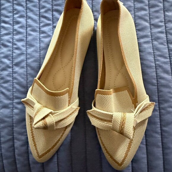 Venice Vista Florentine Pointed-Toe Knit Cream/Light Beige and Tan Loafers | 7.5 - Picture 5 of 7